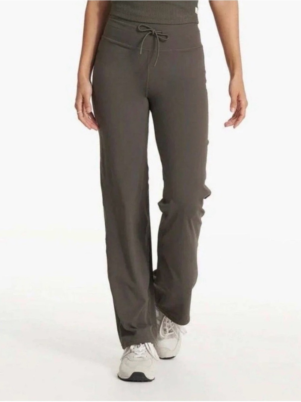 Vuori Women’s Daily Wide Leg Leggings Pants Pull On High Rise in Green L